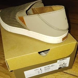 Women's slip on shoes